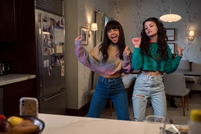 Anche Sara Waisglass è rimasta confusa e sconvolta dal colpo di scena finale della stagione 2 di Ginny & Georgia, e ha condiviso le sue impressioni con Us Weekly.