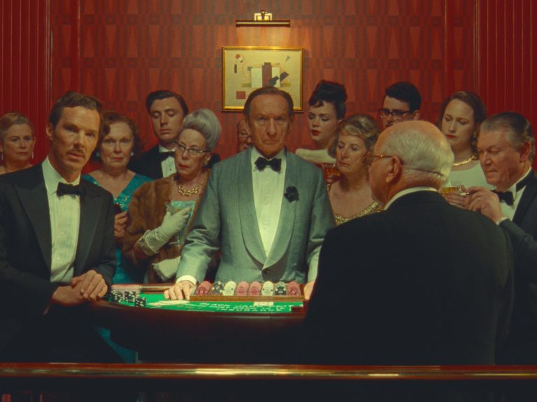 In uscita il 27 settembre su Netflix è la pellicola scritta e diretta da Wes Anderson, The Wonderful Story of Henry Sugar, con protagonista Benedict Cumberbatch. Diamo un primo sguardo!